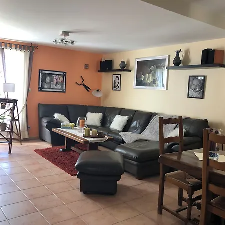 Bed & Breakfast Au Petit Nid De Valaine *